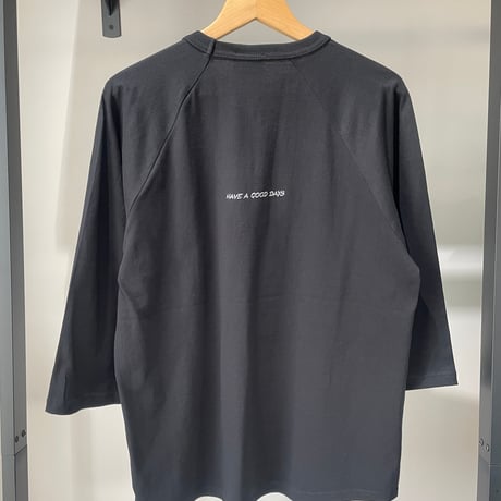 TERA RAGLAN Tee
