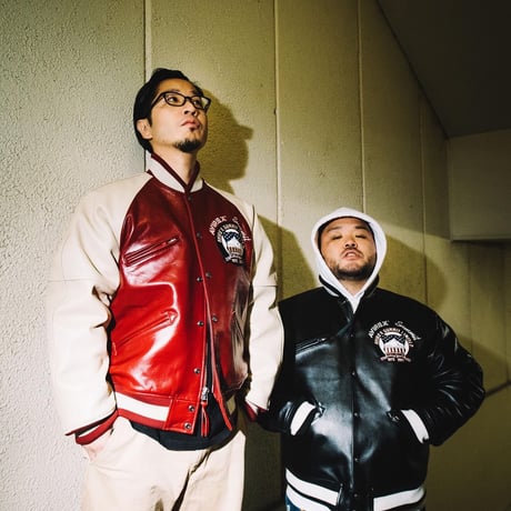 AVIREX × SUMMIT LEATHER VARSITY JACKET