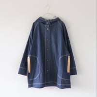 デニムとナイロンのあいのこコート〈ネイビー×ベージュ〉【pas à pas】