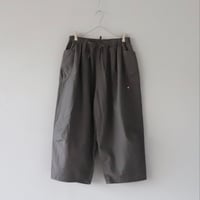 快晴堂のサイドポケットパンツ〈チャコール〉