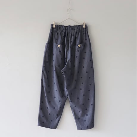さらっと穿ける、ドットのデニムパンツ【Cotton House Aya×ZIPANG】