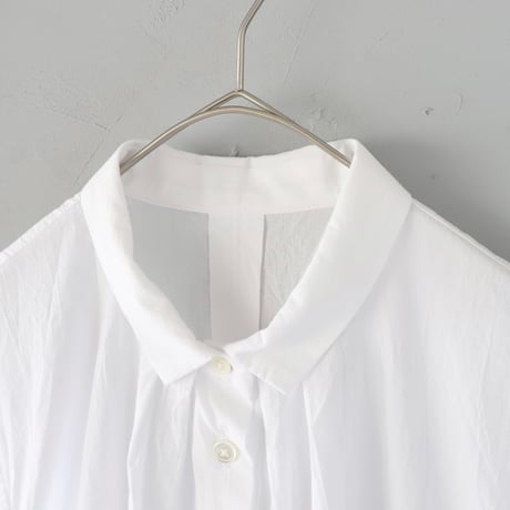 シャリっと涼しい、ノースリーブブラウス【Cotton House Aya】