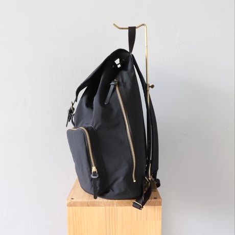CLEDRANのナイロンリュック〈ブラック〉