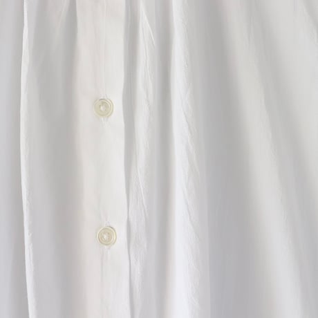 シャリっと涼しい、ノースリーブブラウス【Cotton House Aya】