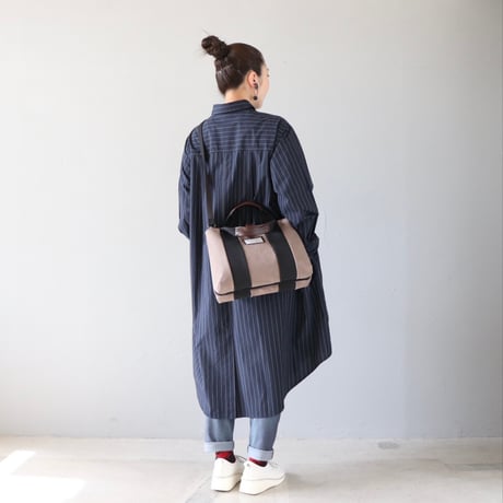 整理整頓が得意な、ちょうどバッグ〈GRAY〉【COMODO】