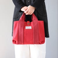 整理整頓が得意な、ちょうどバッグ〈RED〉【COMODO】