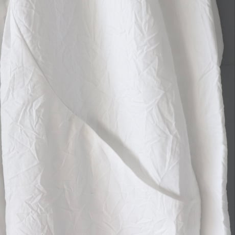 Cotton House Ayaの白のロングブラウス