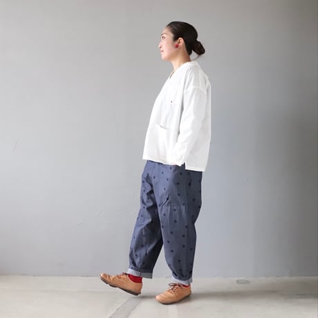 さらっと穿ける、ドットのデニムパンツ【Cotton House Aya×ZIPANG】