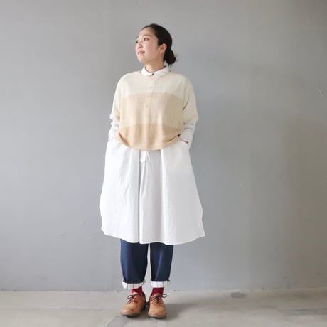 Cotton House Ayaの白のロングブラウス
