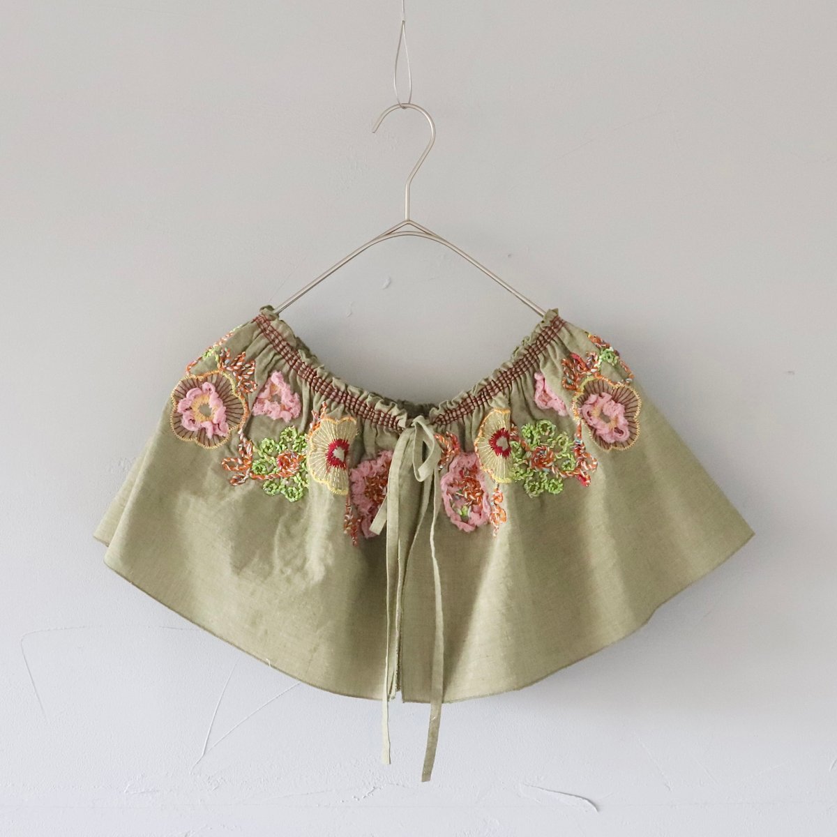 未使用タグ付き　郡言堂　根久　リネンレンズ刺繍ジャケット kOhAKU変形デザインテーラードジャケット[品番：MITW0014923