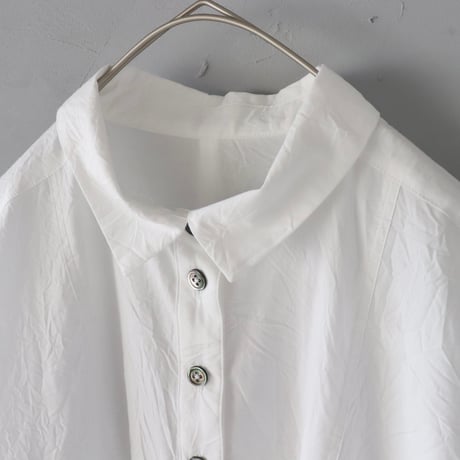 Cotton House Ayaの白のロングブラウス