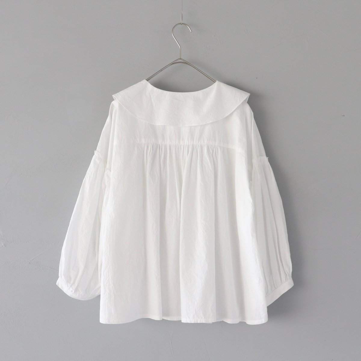 Cotton House Ayaさんにつくってもらった、ひらっとふわっとブラウス 