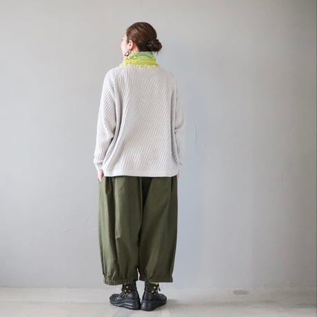 クラージュさんにつくってもらったタックワイドパンツ〈カーキ〉