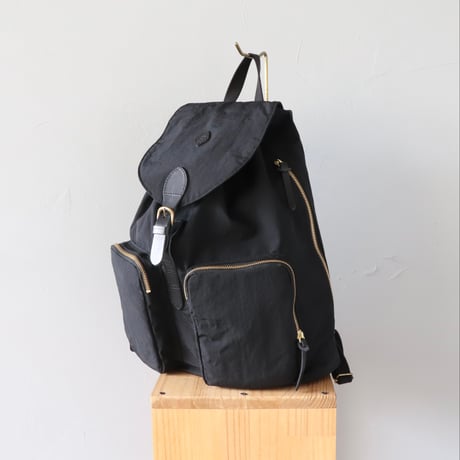 CLEDRANのナイロンリュック〈ブラック〉