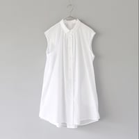 シャリっと涼しい、ノースリーブブラウス【Cotton House Aya】