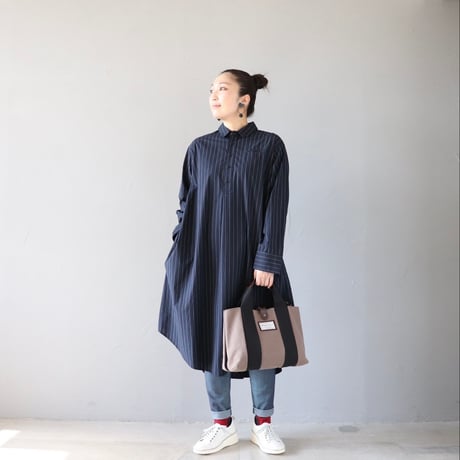 整理整頓が得意な、ちょうどバッグ〈GRAY〉【COMODO】