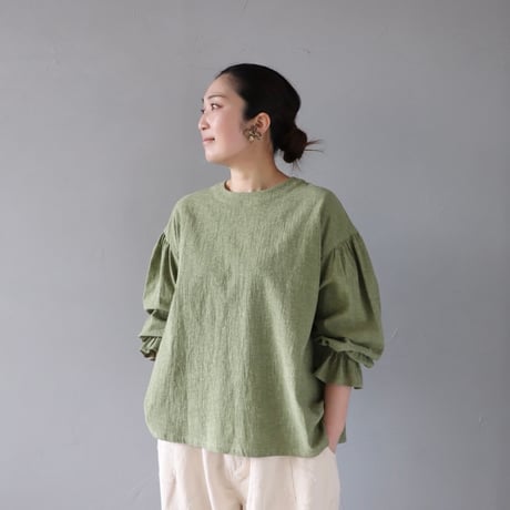 フリルそでの大人プルオーバー〈きみどり〉【Fauna and Flora×ZIPANG】