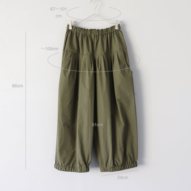 クラージュさんにつくってもらったタックワイドパンツ〈カーキ クラージュさんにつくってもらったタックワイドパンツ〈カーキ