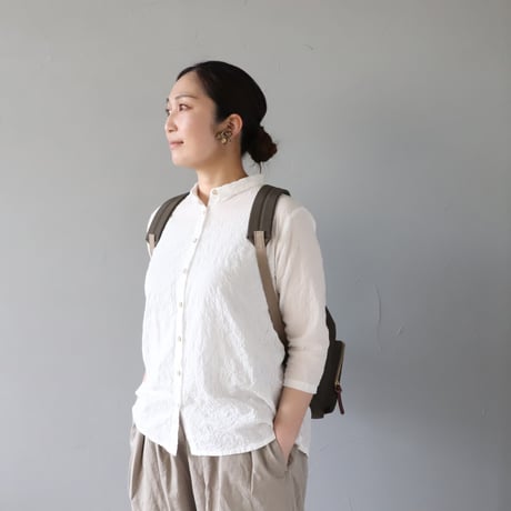 CLEDRANのナイロンリュック〈オリーブ〉