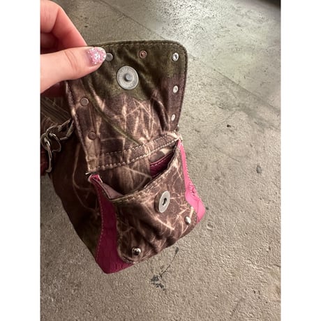 camouflage patterned design bag