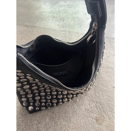 studs design bag