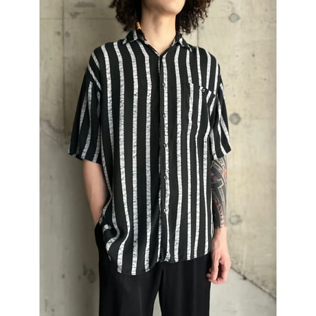 80s "CAFE'" stripe patter rayon shirt