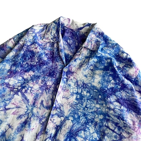 crystal pattern open collar shirt
