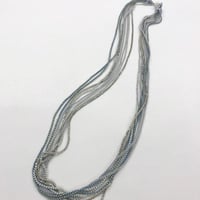 くさり編みシンプルネックレス【ブルー×ホワイト】