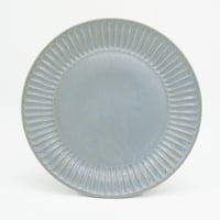 【M044bl】パンとごはんと... ひらひらの器 ROUND PLATE L ブルー