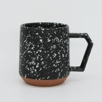 【C002bw】CHIPS mug. SPLASH black-white