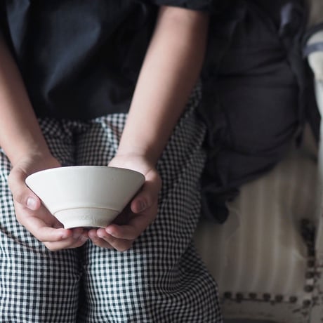 【H003sn】Heuge RICE BOWL shino（茶碗 志野）