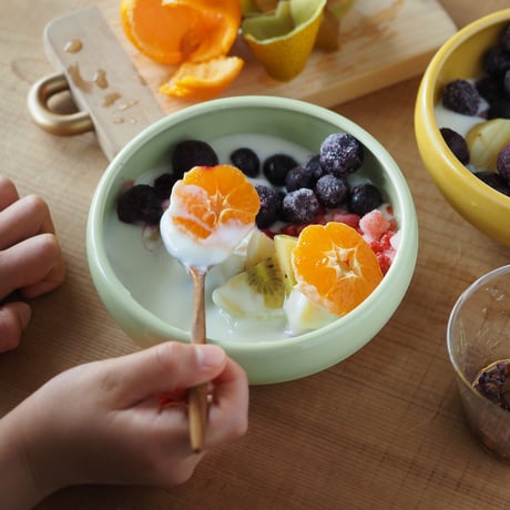 【M047gr】パンとごはんと... たべやすい器 BOWL M きみどり