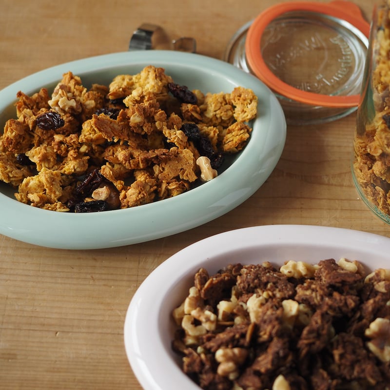 M062gr】パンとごはんと ポップな器 OVAL PLATE S ライトグリーン |