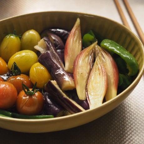【M041yl】パンとごはんと... ひらひらの器 OVAL BOWL イエロー