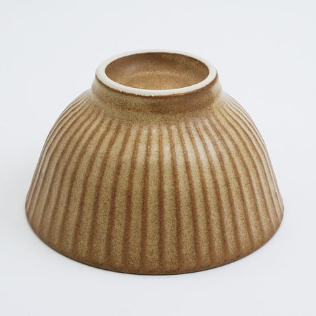 生産終了商品のため在庫限り【M036br】パンとごはんと...　しのぎの茶碗  brown