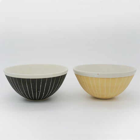 生産終了商品のため在庫限り【M011cr】パンとごはんと...  掻き落としの陶器 BOWL cream