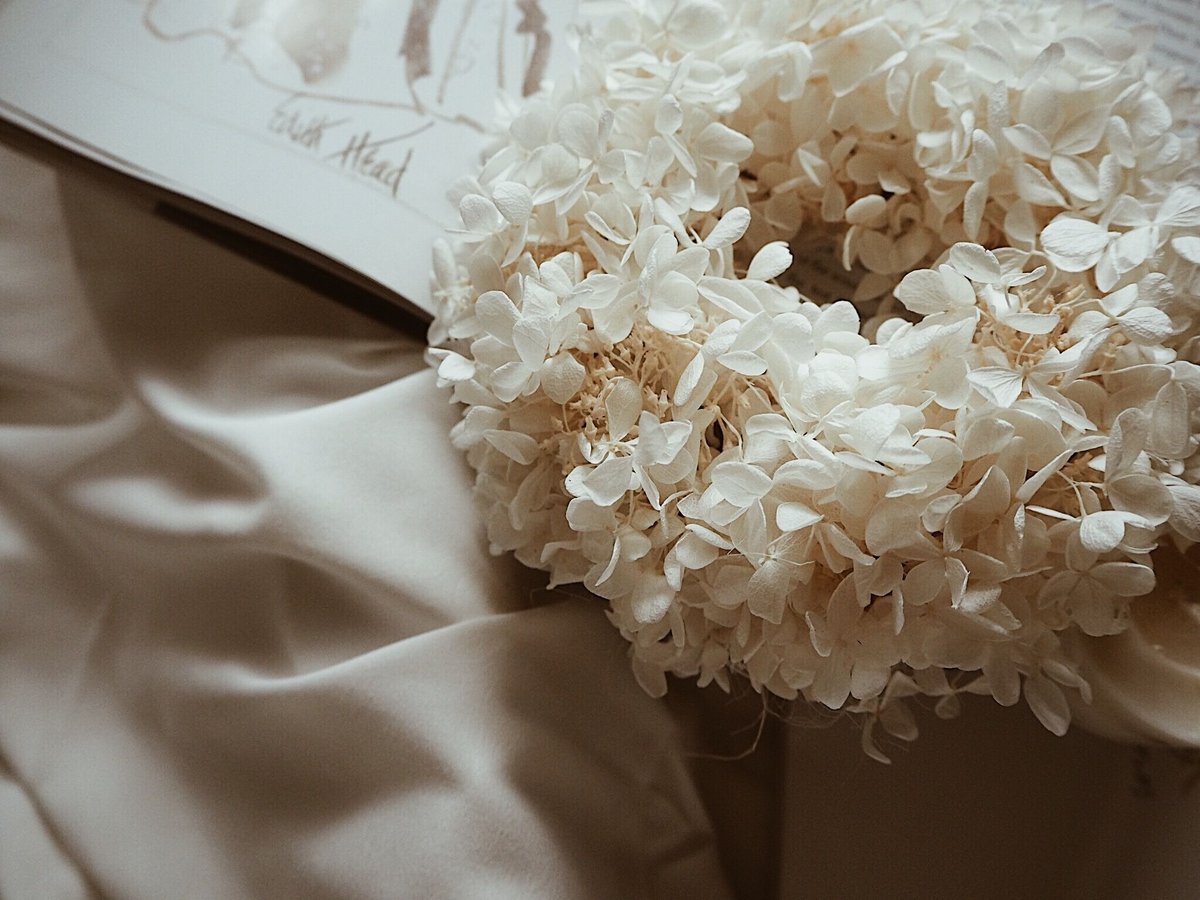white wreathe あじさい | OLIOLI FLOWER