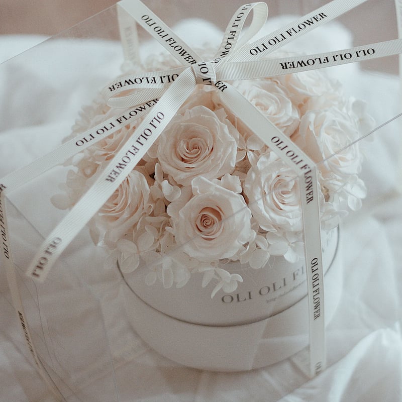 ダズンローズボックスantique white | OLIOLI FLOWER