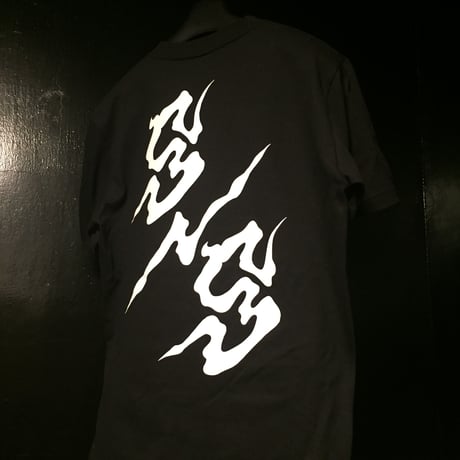六六六Tシャツ