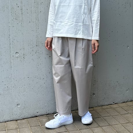 travail manuel／トラバイユマニュアル　コンパクトチノストレッチ　バームパンツ