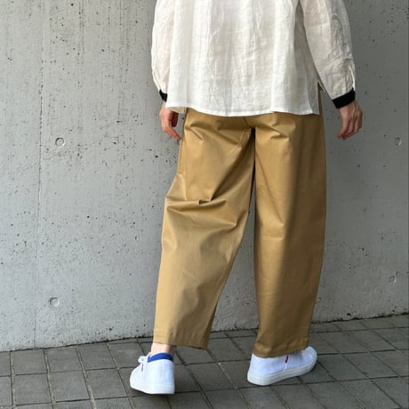 travail manue/トラバイユマニュアル　コンパクトチノストレッチ　コクーンパンツ