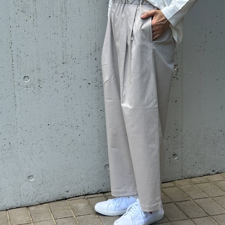 travail manuel／トラバイユマニュアル　コンパクトチノストレッチ　バームパンツ