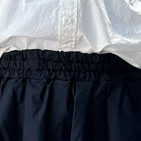 universal tissu／ユニヴァーサルティシュ　コットンナイロンタイプライター  コクーンスカート