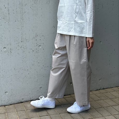 travail manuel／トラバイユマニュアル　コンパクトチノストレッチ　バームパンツ