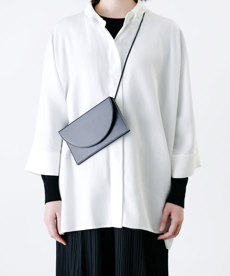 Long wallet shoulder