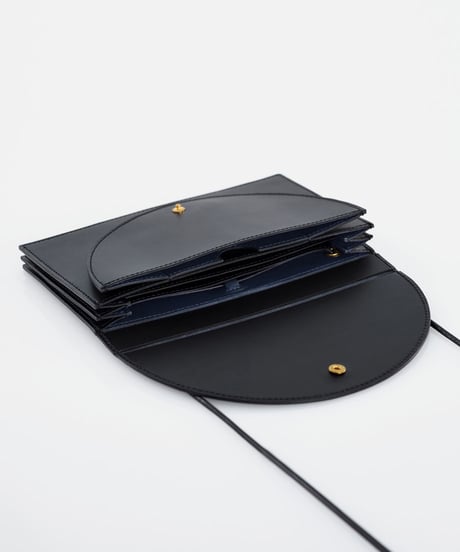 Long wallet shoulder