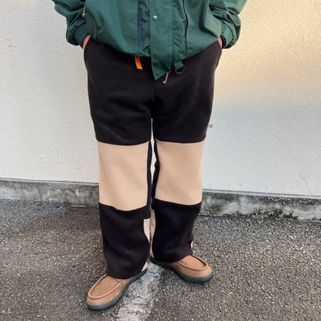 JOHN SOFIA After Zone Panels Fleece Trousers (Black/Beige)｜ジョンソフィア アフターゾーン パネルズ フリーストラウザーズ