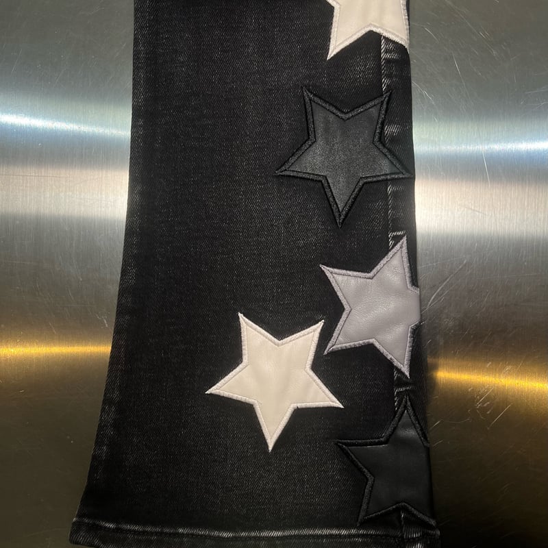 最終値下げ GUAPI オブシディアンブラックヴィンテージスターデニム GUAPI Obsidian Black Vintage Stars Denim (Black