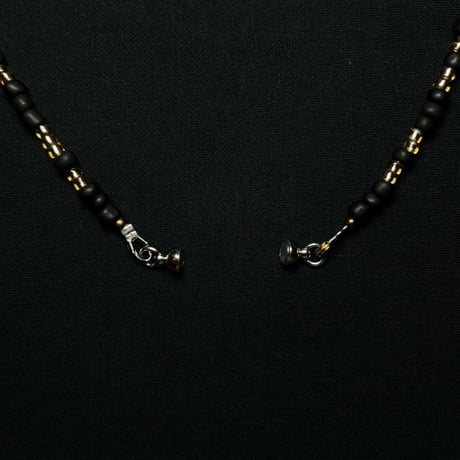 JOHN SOFIA Stone Cross Beads Necklace (White)｜ジョンソフィア ストーンクロスビーズネックレス（ホワイト）