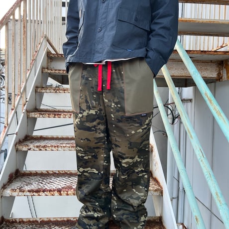 JOHN SOFIA Mixed by After Zone Trousers (Multi Camo)｜ジョンソフィア ミックスド バイ アフターゾーン トラウザーズ（マルチカモ）